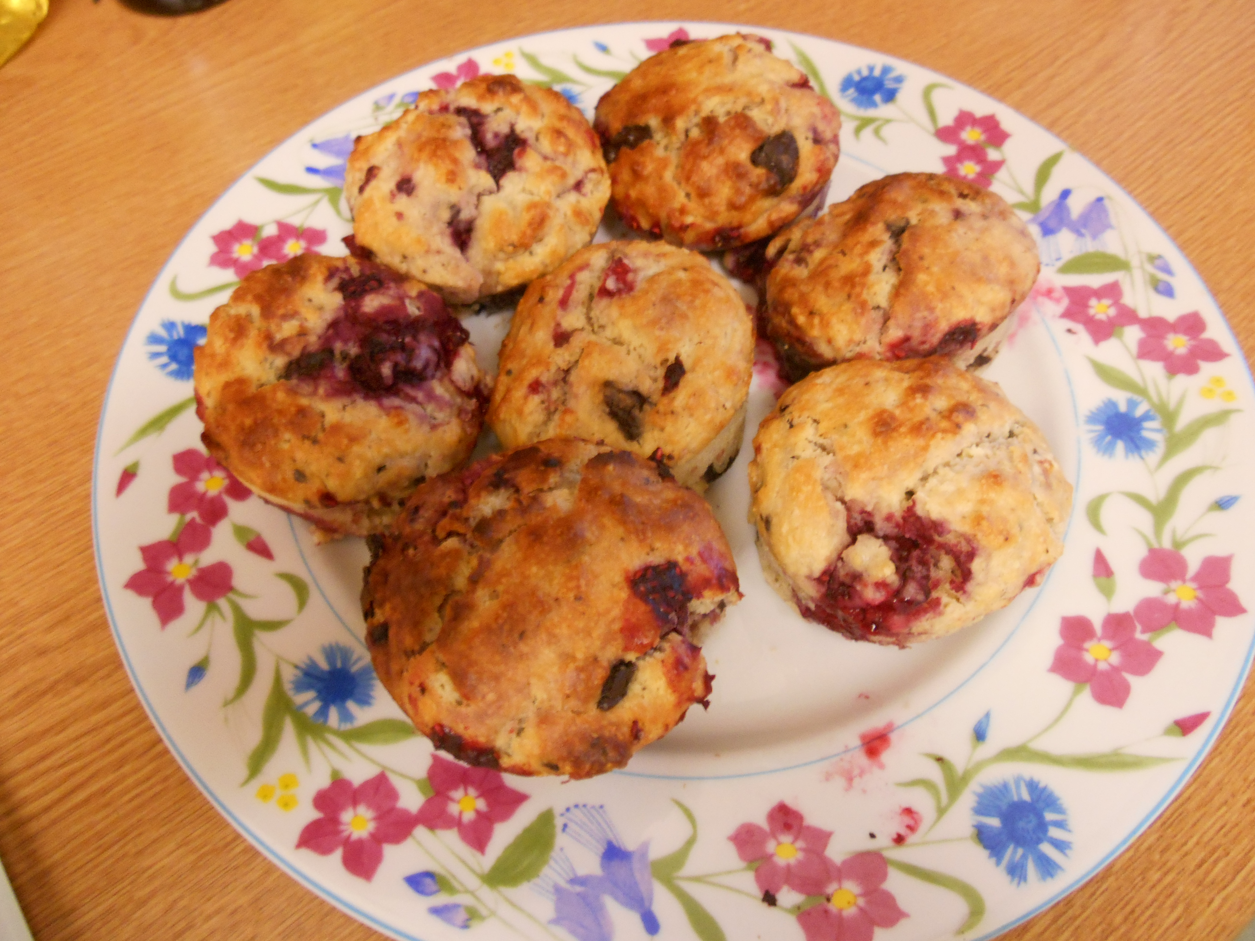 Muffins - not my prettiest baking creation but still quite yummy. 